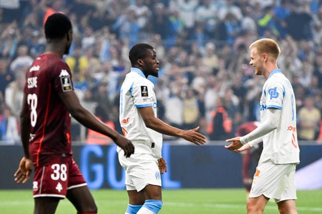 Olympique de Marseille v FC Metz - Ligue 1 McDonald s 2025 2026 18 Arthur VERMEEREN (om) - 20 Hamed Junior TRAORE (om) during the Ligue 1 McDonald s match between Marseille and Metz at Stade Velodrome on April 10, 2026 in Marseille, France. Marseille France  Copyright: xFEPx 776348351