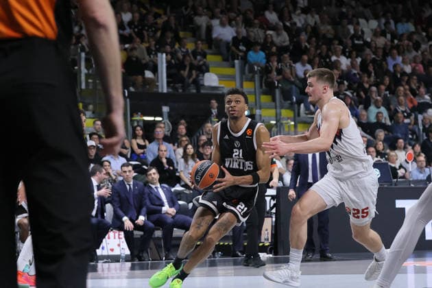 BASKET - Euroleague - Virtus Bologna vs Baskonia Vitoria 21 Derrick ALSTON JR. Virtus Bologna Match BASKETBALL - EUROLEAGUE Virtus Bologna vs Kosner Baskonia Vitoria-Gasteiz 10-04-2026 25 Clement Frisch Vitoria-Gasteiz Match BASKETBALL - EUROLEAGUE Virtus Bologna vs Kosner Baskonia Vitoria-Gasteiz 10-04-2026 during Virtus Bologna vs Baskonia Vitoria, Basketball Euroleague match in Bologna, Italy, April 10 2026 Bologna Italy  Copyright: xIPAxSport ABACAx
