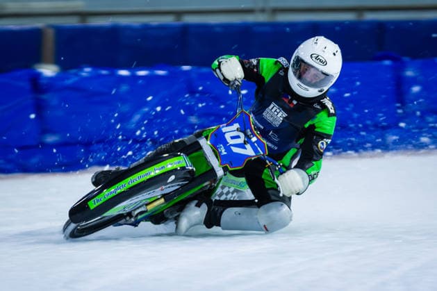 Heerenveen, Niederlande 11. April 2026: FIM Ice Speedway Gladiators Einzel-Weltmeisterschaft Finale 3 in Heerenveen - Training Im Bild: Andrei Divis (CZE) Thialf Eisstadion *** Heerenveen, Netherlands April 11, 2026 FIM Ice Speedway Gladiators Individual World Championship Final 3 in Heerenveen Training Pictured Andrei Divis CZE Thialf Ice Stadium Copyright: xFotostandx xGelhotx