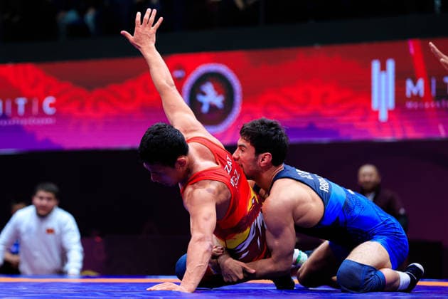 Senior Wrestling Asian Championships 61kg FS - Gulomjon Abdullaev (UZB) df. Bekzat Almaz Uulu (KGZ) *** Senior Wrestling Asian Championships 61kg FS Gulomjon Abdullaev UZB df Bekzat Almaz Uulu KGZ Copyright: xKostadinxAndonovx xUnitedxWorldxWrestlingx Kostadin Andonov United World Wrestling