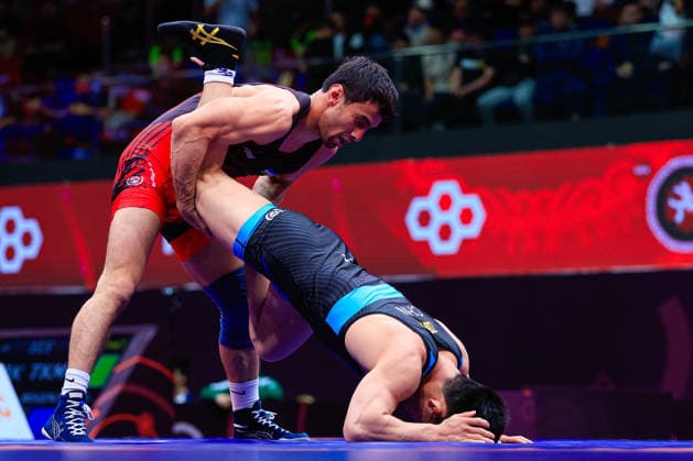 Senior Wrestling Asian Championships 61kg FS - Gulomjon Abdullaev (UZB) df. Wanhao Zou (CHN) *** Senior Wrestling Asian Championships 61kg FS Gulomjon Abdullaev UZB df Wanhao Zou CHN Copyright: xKostadinxAndonovx xUnitedxWorldxWrestlingx Kostadin Andonov United World Wrestling