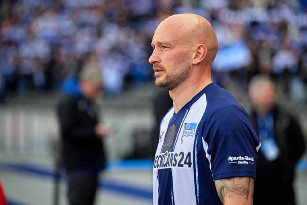 Toni Leistner (Hertha BSC, 37), GER, Hertha BSC vs. ,1. FC Kaiserslautern, 2. Bundesliga, Saison 2025 2026, 29. Spieltag, 11.04.2026 (DFL REGULATIONS PROHIBIT ANY USE OF PHOTOGRAPHS AS IMAGE SEQUENCES AND OR QUASI - VIDEO). GER, Hertha BSC vs. ,1. FC Kaiserslautern, 2. Bundesliga, Saison 2025 2026, 29. Spieltag, 11.04.2026 Berlin *** Toni Leistner Hertha BSC, 37 , GER, Hertha BSC vs ,1 FC Kaiserslautern, 2 Bundesliga, Season 2025 2026, 29 Matchday, 11 04 2026 DFL REGULATIONS PROHIBIT ANY USE OF PHOTOGRAPHS AS IMAGE SEQUENCES AND OR QUASI VIDEO GER, Hertha BSC vs ,1 FC Kaiserslautern, 2 Bundesliga, Season 2025 2026, 29 Matchday, 11 04 2026 Berlin Copyright: xClaudiusxRauch,xEibner-Pressefotox xClaudiusxRauchx EP_CRH