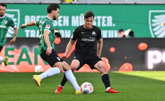11.04.2026 - Fussball - Saison 2025 2026 - 2. Fussball - Bundesliga - 29. Spieltag: SC Preußen Preussen Münster SCP - SpVgg Greuther Fürth SGF ( Kleeblatt ) - Sportfoto Zink - xwoxzix - DFL regulations prohibit any use of photographs as image sequences and or quasi-video - only for editorial use - Charalambos Makridis (14, Preußen Münster ) Lukas Reich (2, SpVgg Greuther Fürth )
