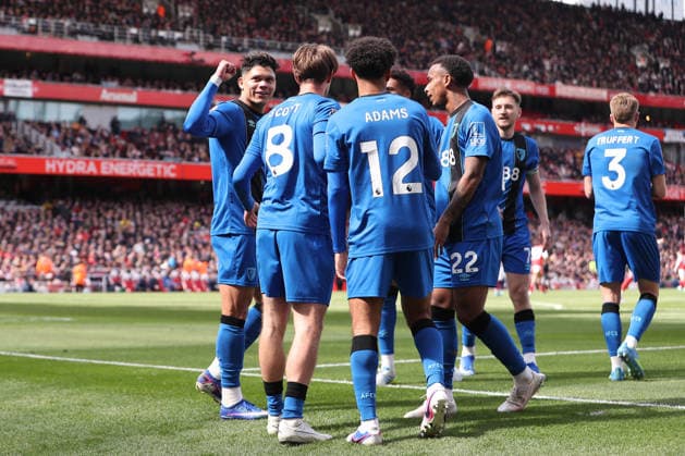 11th April 2026; Emirates Stadium, London, England; Premier League Football, Arsenal versus Bournemouth; Alex Scott of Bournemouth celebrates his goal in the 74th minute for 1-2 KatiexChan