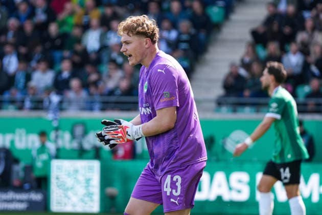 Deutschland: Fussball 2. Bundesliga, Saison 2025 26, 29. Spieltag, Preußen Münster vs SpVgg Greuther Fürth, 11.04.2026, LVM Preußenstadion (Münster, Nordrhein-Westfalen) Silas Prüfrock (SpVgg Greuther Fürth, 43)