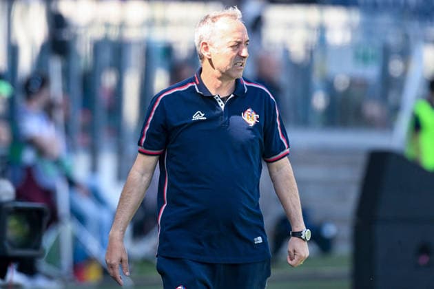 US Cremonese s coach Marco Giampaolo during the Serie A soccer match between Cagliari Calcio and US Cremonese at the Unipol Domus in Cagliari, Sardinia - Saturday 11st April 2026. - Soccer  Copyright: xGianlucaxZuddas LaPressex