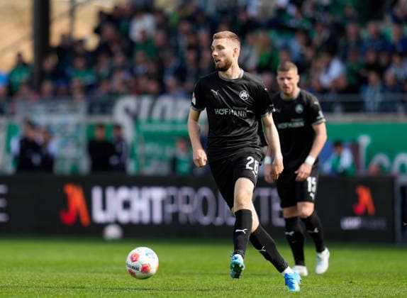 April 11, 2026, Muenster, Germany: SpVgg Greuther Fuerth midfielder DONI ARIFI (28) during the match between SC Pruessen Muenster and SpVgg Greuther Fuerth in the 2. Bundesliga on April 11, 2026, in Muenster, Germany...DFL REGULATIONS PROHIBIT ANY USE OF PHOTOGRAPHS AS IMAGE SEQUENCES AND OR QUASI-VIDEO Soccer 2026: Pruessen Muenster 0:0 SpVgg Greuther Fuerth  - ZUMAc201 20260411_zap_c201_021 Copyright: xScottxColemanx