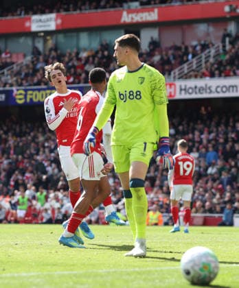 Arsenal v Bournemouth 11 April 2026, London - Premier League Football - Arsenal v AFC Bournemouth - Max Dowman of Arsenal reacts as the ball rolls out of play - Photo: Charlotte Wilson Offside. London UK Copyright: xCharlottexWilsonx xOffsidexOffside