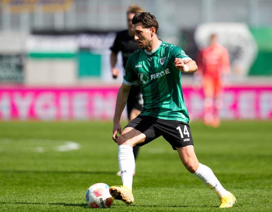 April 11, 2026, Muenster, Germany: SC Preussen Muenster midfielder HARALAMBOS MAKRIDIS (14) during the match between SC Pruessen Muenster and SpVgg Greuther Fuerth in the 2. Bundesliga on April 11, 2026, in Muenster, Germany...DFL REGULATIONS PROHIBIT ANY USE OF PHOTOGRAPHS AS IMAGE SEQUENCES AND OR QUASI-VIDEO Muenster Germany - ZUMAc201 20260411_zap_c201_053 Copyright: xScottxColemanx