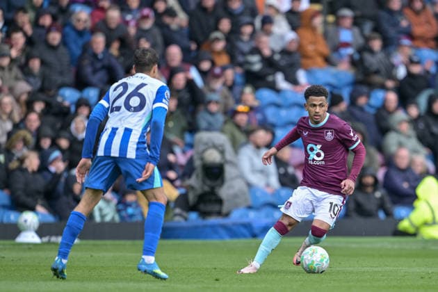 11th April 2026; Turf Moor, Burnley, Lancashire, England; Premier League Football, Burnley versus Brighton and Hove Albion; Marcus Edwards of Burnley controls the ball LeexDurkin