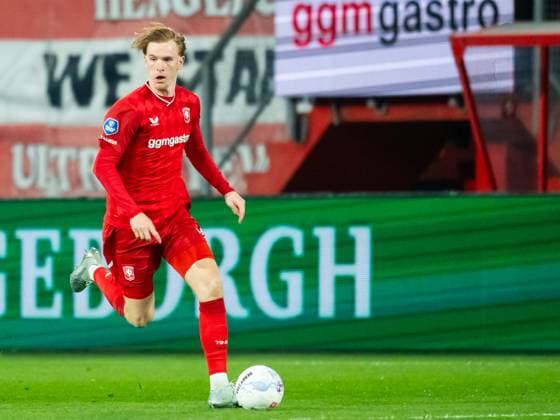 ENSCHEDE , 10 04-2026 , Stadium Grolsch Veste , season 2025 2026 , Dutch Eredivisie football , match between FC Twente and FC Volendam , picture shows FC Twente player Mats Rots Twente - Volendam  x202971508x Copyright:
