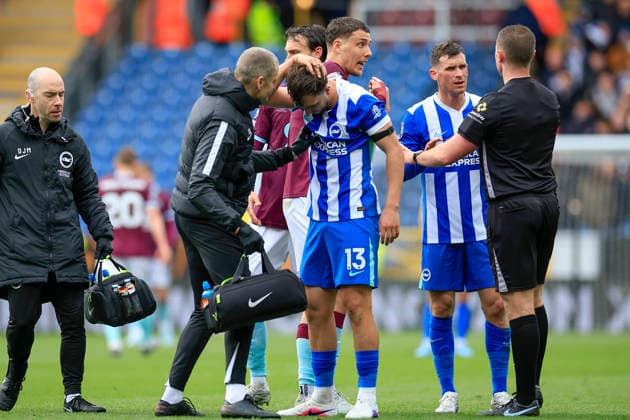 Burnley v Brighton and Hove Albion, Premier League Jack Hinshelwood (13) of Brighton & Hove Albion gets treatment for a head injury during the Premier League match between Burnley and Brighton and Hove Albion at Turf Moor, Burnley, UK on 11 April 2026. Burnley Turf Moor Lancashire UK Editorial use only DataCo restrictions apply See www.football-dataco.com , Copyright: xConorxMolloyx PSI-24053-0063
