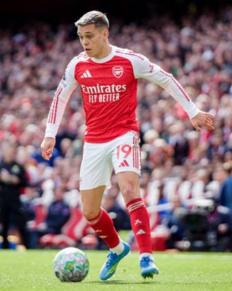 LONDON, ENGLAND - APRIL 11: Leandro Trossard of Arsenal in action during the Premier League match between Arsenal and Bournemouth at Emirates Stadium on April 11, 2026 in London, England.  Copyright: xPedroxPorru MBxMediax