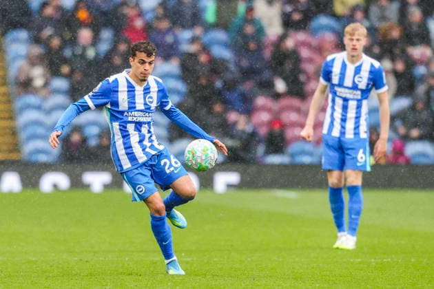 Burnley v Brighton & Hove Albion, Premier League Yasin Ayari of Brighton & Hove Albion in action during the Burnley v Brighton & Hove Albion Premier League match at Turf Moor, Burnley, England on 11 April 2026 Credit: Richard Bierton Every Second Media Editorial use only. All images are copyright Every Second Media Limited. No images may be reproduced without prior permission. All rights reserved. Premier League and Football League images are subject to licensing agreements with Football DataCo Limited. see https: www.football-dataco.com Copyright: xIMAGO EveryxSecondxMediax ESM-1901-0062 RichardxBiertonx xEveryxSecondxMediax