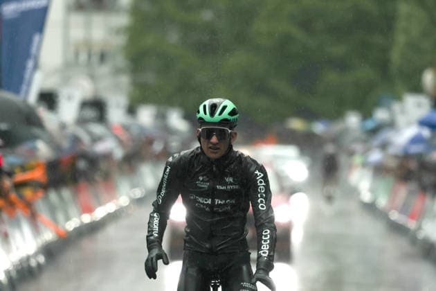 11-04-2026 Itzulia Basque Country; Tappa 06 Goizper Antzuola - Bergara; 2026, Decathlon - Cma Cgm; Seixas, Paul; Bergara; 