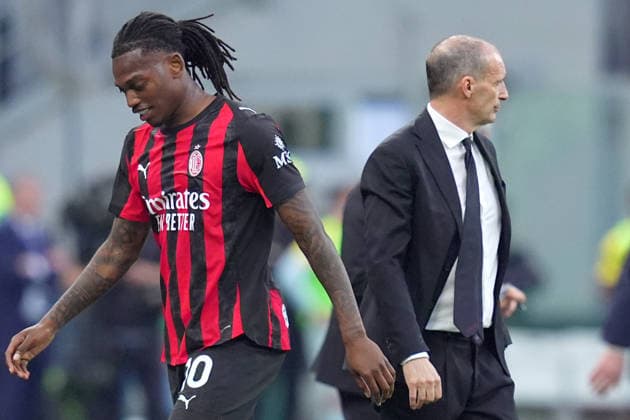 AC Milan™s Rafael Leao , AC Milan™s head coach Massimiliano Allegri during the Serie A soccer match between Ac Milan and Udinese at the San Siro Stadium in Milan , north Italy - Saturday , April 11 , 2026 . - Soccer .  Copyright: xSpada LaPressex