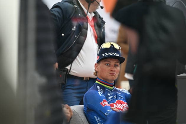 Paris-Roubaix Team Presentation Mathieu Van Der Poel of the Netherlands, representing team Alpecin-Premier Tech, participates in the team presentation of the Paris-Roubaix 2026 (1.UWT - 123rd edition) in Compiegne, Hauts-de-France, on April 11, 2026. Compiegne France  Copyright: xGautierxDemouveauxx originalFilename:demouveaux-notitle260411_npokJ.jpg