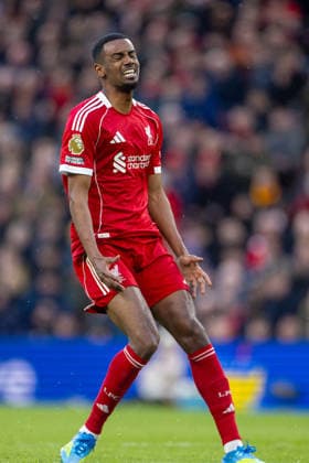Football - FA Premier League - Liverpool FC v Fulham FC LIVERPOOL, ENGLAND - Saturday, April 11, 2026: Liverpool s Alexander Isak reacts during the FA Premier League match between Liverpool FC and Fulham FC at Anfield. (Photo by David Rawcliffe Propaganda) LIVERPOOL Anfield MERSEYSIDE ENGLAND  Copyright: xDavidxRawcliffex P2026-04-11-Liverpool_Fulham-98
