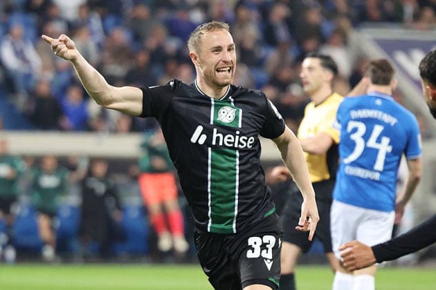 11.04.2026, xrekx, Fussball 2.Bundesliga, SV Darmstadt 98 - Hannover 96 v.l. Torjubel nach dem Tor zum celebrating the goal celebrate 0:1 durch Maurice Neubauer (Hannover 96) (DFL DFB REGULATIONS PROHIBIT ANY USE OF PHOTOGRAPHS as IMAGE SEQUENCES and or QUASI-VIDEO) Darmstadt
