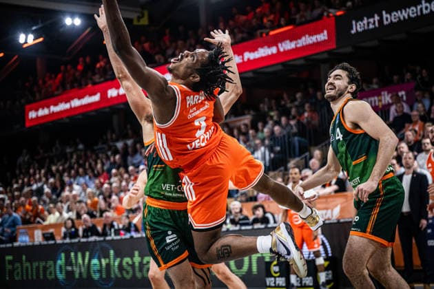 1. Basketball Bundesliga, easyCredit BBL, Saison 2025 2026, Herren, Hauptrunde, 29. Spieltag, 11.04.2026, RASTA Vechta - Gladiators Trier Malik Parsons ( 3 - RASTA Vechta) in Aktion Vechta RASTA Dome Niedersachsen Deutschland