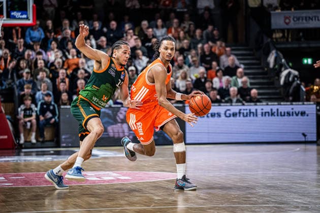 1. Basketball Bundesliga, easyCredit BBL, Saison 2025 2026, Herren, Hauptrunde, 29. Spieltag, 11.04.2026, RASTA Vechta - Gladiators Trier Alonzo Verge ( 11 - RASTA Vechta) in Aktion Vechta RASTA Dome Niedersachsen Deutschland