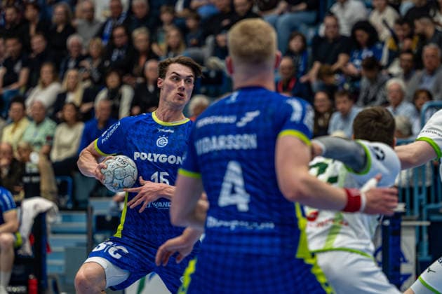 Daikin Handball Bundesliga, VfL Gummersbach - HSG Wetzlar, 11.04.2026 Miro Schluroff (VfL Gummersbach, 15), Ellidi Vidarsson (VfL Gummersbach, 4), ; Daikin Handball Bundesliga, VfL Gummersbach - HSG Wetzlar, 11.04.2026 Copyright: xBEAUTIFULxSPORTS Erlhofx