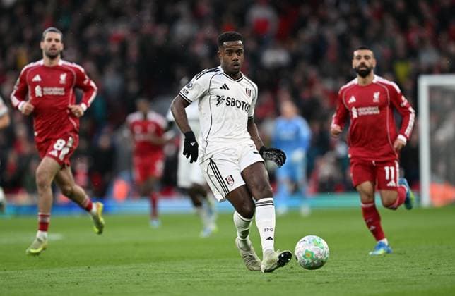 Ryan Sessegnon of Fulham Liverpool v Fulham, Premier League, Football, Anfield, Liverpool, UK - 11 Apr 2026Liverpool Anfield United Kingdom EDITORIAL USE ONLY No use with unauthorised audio, video, data, fixture lists, club league logos or live services. Online in-match use limited to 120 images, no video emulation. No use in betting, games or single club league player publications.  Copyright: xAnnaxGowthorpe Shutterstockx 16823590bq