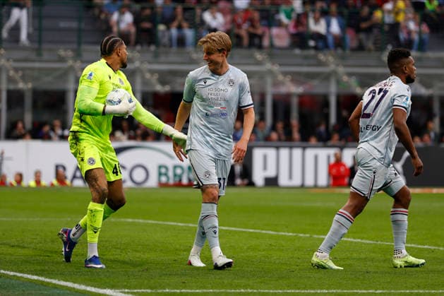 April 11, 2026, Milan, Lombardia, Italy: UdineseÃ¢â‚¬â ¢s MADUKA OKOYE during the Italian Serie A Enilive soccer championship football match between AC Milan and Udinese Calcio at San Siro Stadium on April 11th, 2026, Milan, Italy Milan Italy - ZUMAr199 20260411_zsp_r199_052 Copyright: xMattiaxRadonix