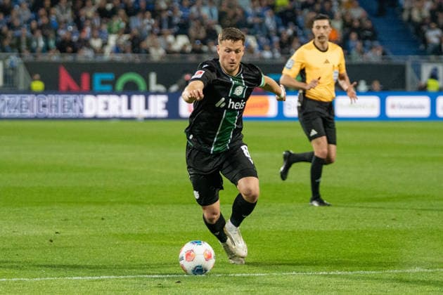 2. Bundesliga: SV Darmstadt 98 vs Hannover 96, 11.04.2026 Am Ball Enzo Leopold (Hannover 96, 8) 2. Bundesliga: SV Darmstadt 98 vs Hannover 96, Merck-Stadion am Böllenfalltor, 11.04.2026 DFB DFL REGULATIONS PROHIBIT ANY USE OF PHOTOGRAPHS AS IMAGE SEQUENCES AND OR QUASI-VIDEO.