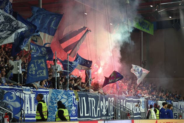 11.04.2026, xrekx, Fussball 2.Bundesliga, SV Darmstadt 98 - Hannover 96 v.l. Darmstadt Fans ,Stimmung, Schals, Ultras, Zuschauer, Besucher, Choreo, Choreografie, atmosphere, scarves, spectators, visitors Pyro (DFL DFB REGULATIONS PROHIBIT ANY USE OF PHOTOGRAPHS as IMAGE SEQUENCES and or QUASI-VIDEO) Darmstadt