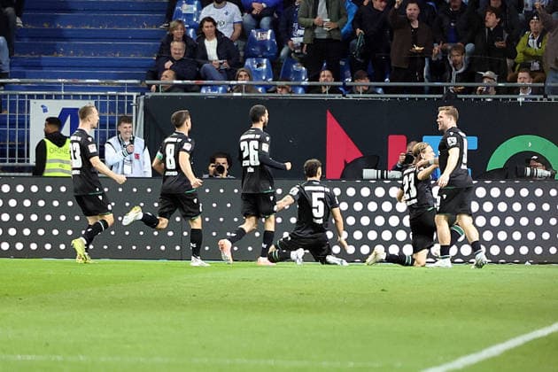 11.04.2026, xrekx, Fussball 2.Bundesliga, SV Darmstadt 98 - Hannover 96 v.l. Torjubel nach dem Tor zum celebrating the goal celebrate 0:2 durch Stefan Teitur Thordarson (Hannover 96) (DFL DFB REGULATIONS PROHIBIT ANY USE OF PHOTOGRAPHS as IMAGE SEQUENCES and or QUASI-VIDEO) Darmstadt