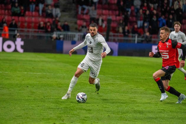 FOOTBALL : Stade Rennais vs Angers SCO - Ligue 1 - JournÃ e 29 - 11 04 2026 Louis Mouton (Angers SCO) RennesFrance  Copyright: xEmilienxJousselinx