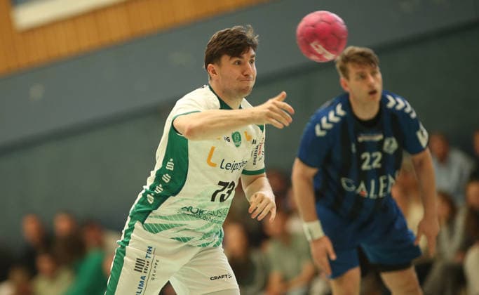 Handball, Saison 2025 2026, 3. Liga, Staffel Nord-Ost, Männer. HG Hamburg-Barmbek - SC DHfK Leipzig II. Nils Greilich (Leipzig) beim Wurf. Barmbek Hamburg *** Handball, Season 2025 2026, 3 League, Season North East, Men HG Hamburg Barmbek SC DHfK Leipzig II Nils Greilich Leipzig beim Wurf Barmbek Hamburg