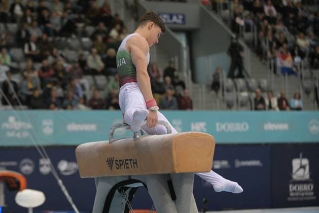FIG APPARATUS WORLD CUP 2026 (CRO),Finals Day 1 (MAG, WAG), Hall Gradski vrt , Osijek, Croatia, 11.04.2026 IVANOV David (BUL) during FIG APPARATUS WORLD CUP 2026 (CRO),Final Day 1, Pommel Horse (MAG), Hall Gradski vrt , Osijek, Croatia, 11.04.2026 *** FIG APPARATUS WORLD CUP 2026 CRO ,Finals Day 1 MAG, WAG , Hall Gradski vrt , Osijek, Croatia, 11 04 2026 IVANOV David BUL during FIG APPARATUS WORLD CUP 2026 CRO ,Final Day 1, Pommel Horse MAG , Hall Gradski vrt , Osijek, Croatia, 11 04 2026 Copyright: xBEAUTIFULxSPORTS Stanusicx