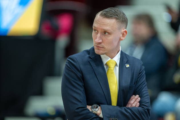 Mikko Riipinen (MHP RIESEN Ludwigsburg, Head-Coach), GER, MHP RIESEN Ludwigsburg vs. ALBA Berlin, Basketball Bundesliga, easycredit BBL, 29. Spieltag, Spielzeit 2025 2026, 11.04.2026, GER, MHP RIESEN Ludwigsburg vs. ALBA Berlin, Basketball Bundesliga, easycredit BBL, 29. Spieltag, Spielzeit 2025 2026, 11.04.2026 Ludwigsburg Copyright: xEibner-Pressefoto SaschaxWaltherx EP_EER