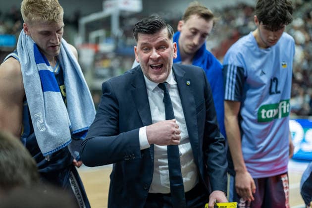 Vladimir Bogojevic (ALBA Berlin, Headcoach), GER, MHP RIESEN Ludwigsburg vs. ALBA Berlin, Basketball Bundesliga, easycredit BBL, 29. Spieltag, Spielzeit 2025 2026, 11.04.2026, GER, MHP RIESEN Ludwigsburg vs. ALBA Berlin, Basketball Bundesliga, easycredit BBL, 29. Spieltag, Spielzeit 2025 2026, 11.04.2026 Ludwigsburg Copyright: xEibner-Pressefoto SaschaxWaltherx EP_EER