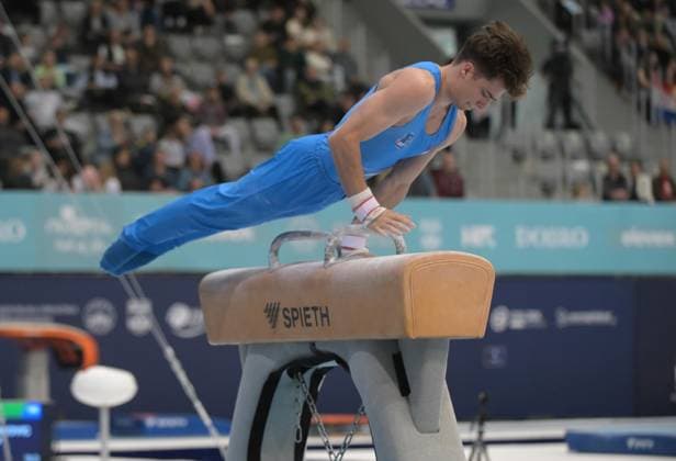 FIG APPARATUS WORLD CUP 2026 (CRO),Finals Day 1 (MAG, WAG), Hall Gradski vrt , Osijek, Croatia, 11.04.2026 RAKOVIC Gregor (SLO) during FIG APPARATUS WORLD CUP 2026 (CRO),Final Day 1, Pommel Horse (MAG), Hall Gradski vrt , Osijek, Croatia, 11.04.2026 *** FIG APPARATUS WORLD CUP 2026 CRO ,Finals Day 1 MAG, WAG , Hall Gradski vrt , Osijek, Croatia, 11 04 2026 RAKOVIC Gregor SLO during FIG APPARATUS WORLD CUP 2026 CRO ,Final Day 1, Pommel Horse MAG , Hall Gradski vrt , Osijek, Croatia, 11 04 2026 Copyright: xBEAUTIFULxSPORTS Stanusicx