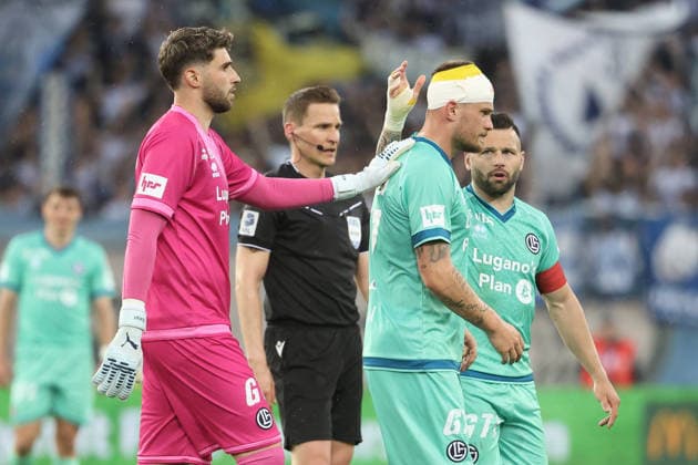 FC Zuerich - FC Lugano Torwart Amir Saipi, Lukas Mai und Renato Steffen (FC Lugano) 11.04.2026 Stadion Letzigrund Zuerich, SCHWEIZ, Saison 2025 2026 Herren Fussball Super League FC Zuerich - FC Lugano Torwart Amir Saipi, Lukas Mai und Renato Steffen (FC Lugano) *** FC Zuerich FC Lugano Goalkeeper Amir Saipi, Lukas Mai and Renato Steffen FC Lugano 11 04 2026 Stadium Letzigrund Zuerich, SWITZERLAND, Season 2025 2026 Mens Soccer Super League FC Zuerich FC Lugano Goalkeeper Amir Saipi, Lukas Mai and Renato Steffen FC Lugano 