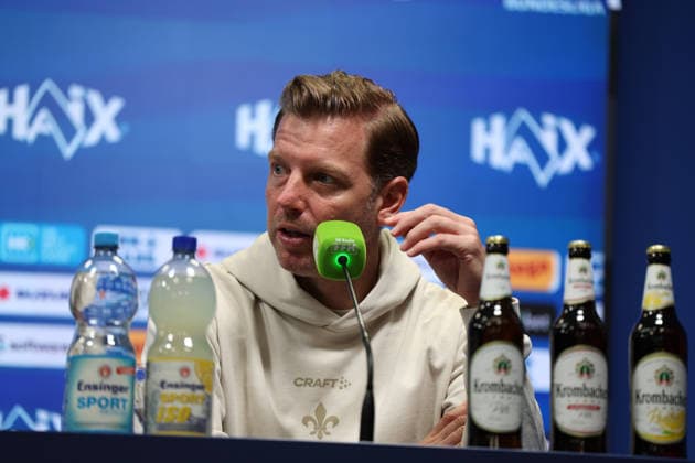 11.04.2026, xrekx, Fussball 2.Bundesliga, SV Darmstadt 98 - Hannover 96 v.l. Pressekonferenz Florian Kohfeldt Trainer (SV Darmstadt 98) (DFL DFB REGULATIONS PROHIBIT ANY USE OF PHOTOGRAPHS as IMAGE SEQUENCES and or QUASI-VIDEO) Darmstadt