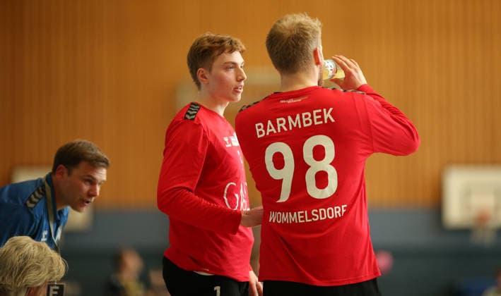 Handball, Saison 2025 2026, 3. Liga, Staffel Nord-Ost, Männer. HG Hamburg-Barmbek - SC DHfK Leipzig II. Bendiks Asmuß, Henri Wommelsdorf (Hamburg, v.l.). Barmbek Hamburg *** Handball, Season 2025 2026, 3 League, Season North East, Men HG Hamburg Barmbek SC DHfK Leipzig II Bendiks Asmuß, Henri Wommelsdorf Hamburg, v l Barmbek Hamburg