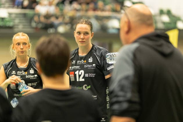 Volleyball I Frauen I Saison 2025-2026 I 2. Bundesliga I VC Osnabrück - SCU Emlichheim I 11.04.2026 Lisa Louwrink (12, SCU Emlichheim) Osnabrück Schlosswallhalle Niedersachsen Deutschland Copyright: xLobeca CedricxSiefkerx