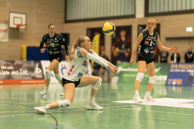 Volleyball I Frauen I Saison 2025-2026 I 2. Bundesliga I VC Osnabrück - SCU Emlichheim I 11.04.2026 Leonie Klassen (1, SCU Emlichheim) Osnabrück Schlosswallhalle Niedersachsen Deutschland Copyright: xLobeca CedricxSiefkerx