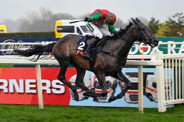 11.04.2026, Aintree, Liverpool, GBR - Bossman Jack with Harry Skelton up wins the Mersey Novices Hurdle. Aintree racecourse. (Pferd, Jockey, Bossman Jack, Skelton, Sieg, Ziel, Zielankunft) 260411C921AINTREE.JPG *** 11 04 2026, Aintree, Liverpool, GBR Bossman Jack with Harry Skelton up wins the Mersey Novices Hurdle Aintree racecourse horse, jockey, Bossman Jack, Skelton, win, finish, finish 260411C921AINTREE JPG