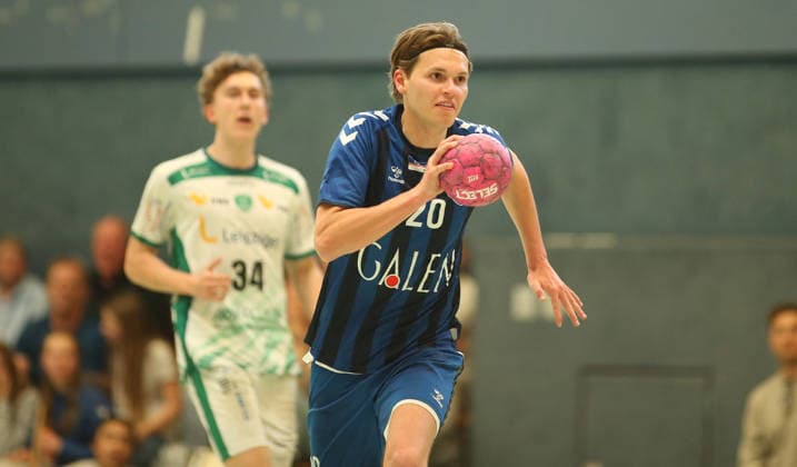 Handball, Saison 2025 2026, 3. Liga, Staffel Nord-Ost, Männer. HG Hamburg-Barmbek - SC DHfK Leipzig II. Henri Häusler (Hamburg). Barmbek Hamburg *** Handball, Season 2025 2026, 3 League, Season North East, Men HG Hamburg Barmbek SC DHfK Leipzig II Henri Häusler Hamburg Barmbek Hamburg