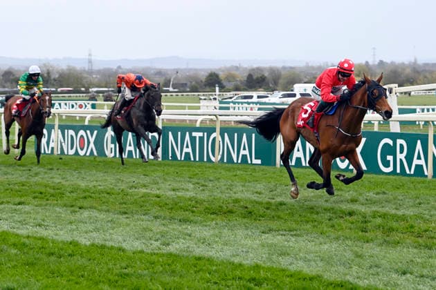 11.04.2026, Aintree, Liverpool, GBR - Home by the Lee with James Joseph Slevin up wins the Liverpool Hurdle. Aintree racecourse. (Pferd, Jockey, Home by the Lee, Slevin, Sieg, Ziel, Zielankunft) 260411C934AINTREE.JPG *** 11 04 2026, Aintree, Liverpool, GBR Home by the Lee with James Joseph Slevin up wins the Liverpool Hurdle Aintree racecourse horse, jockey, Home by the Lee, Slevin, win, finish, finish 260411C934AINTREE JPG