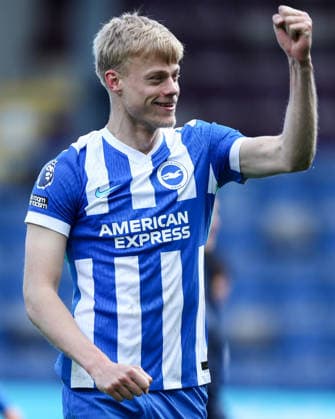 Burnley v Brighton & Hove Albion - Premier League Jan Paul van Hecke of Brighton & Hove Albion celebrates a 2-0 win after the Premier League match between Burnley and Brighton & Hove Albion at Turf Moor in Burnley, United Kingdom, on April 11, 2026. Burnley Lancashire United Kingdom  Copyright: xNewsxImagesx originalFilename:cosgrove-premierl260411_nppgk.jpg