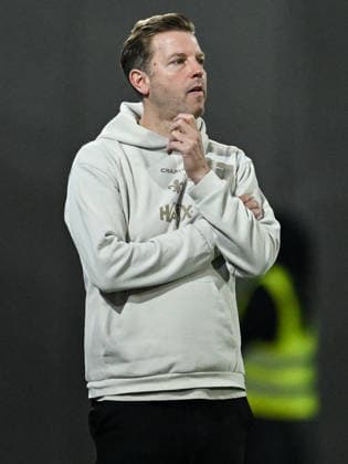 Florian Kohfeldt (SV Darmstadt 1898, Trainer) gestikuliert, GER, SV Darmstadt 98 vs. Hannover 96, Fussball 2. Bundesliga, 29. Spieltag, Saison 2025 2026, 11.04.2026. DFL regulations prohibit any use of photographs as image sequences and or quasi-video GER, SV Darmstadt 98 vs. Hannover 96, Fussball 2. Bundesliga, 29. Spieltag, Saison 2025 2026, 11.04.2026. Darmstadt