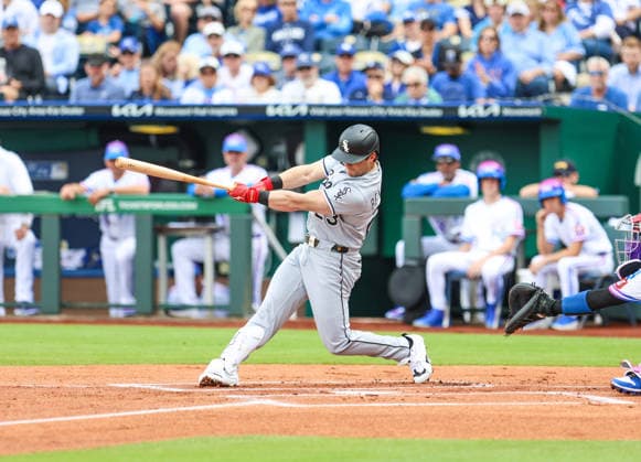 APR 11, 2026: Chicago White Sox left fielder Andrew Benintendi (23) hits a doubles against the Kansas City Royals at Kauffman Stadium in Kansas City, MO. CSM MLB, Baseball Herren, USA 2026: White Sox Vs Royals April 11th  - ZUMAc04_ 20260411_zma_c04_043 Copyright: xRomanxPunox