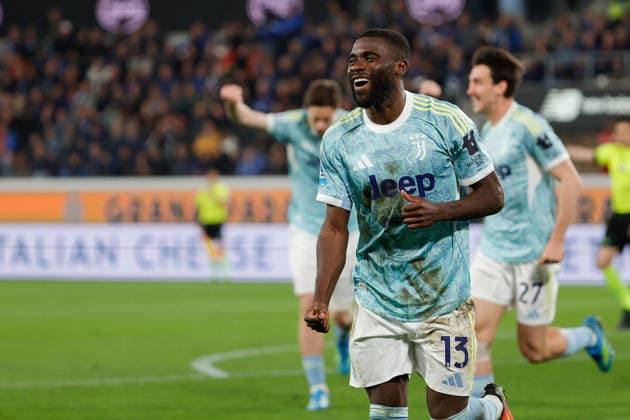 CALCIO - Serie A - Atalanta BC vs Juventus FC Jeremie Boga of FC Juventus celebrates after scoring goal in the 48th minute for 0-1 during the match of 2025-2026 Serie A football between Atalanta BC vs Juventus FC at the New Balance Arena Stadium on 11 April 2026 in Bergamo, BG. Bergamo Italy  Copyright: xIPAxSport ABACAx