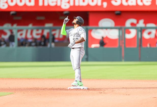 APR 11, 2026: Chicago White Sox infielder Lenyn Sosa (50) stands on second base after hitting a double against the Kansas City Royals at Kauffman Stadium in Kansas City, MO. CSM MLB, Baseball Herren, USA 2026: White Sox Vs Royals April 11th  - ZUMAc04_ 20260411_zma_c04_056 Copyright: xRomanxPunox